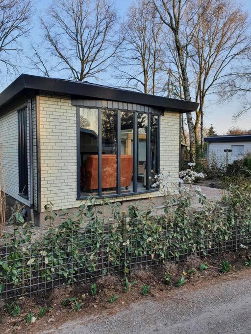 Cozy Chalet For 4 Veluwe Putten Εξωτερικό φωτογραφία