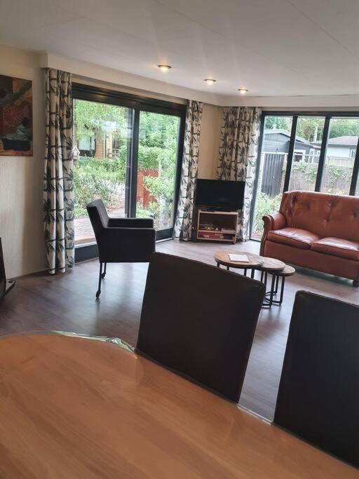 Cozy Chalet For 4 Veluwe Putten Εξωτερικό φωτογραφία